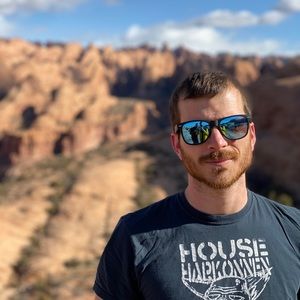 Meet your Posher, Dustin